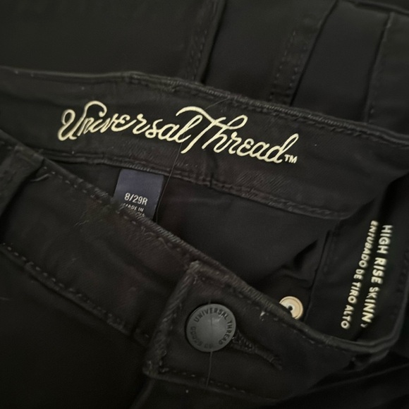 Universal Thread High Rise Skinny 8 - Picture 2 of 7